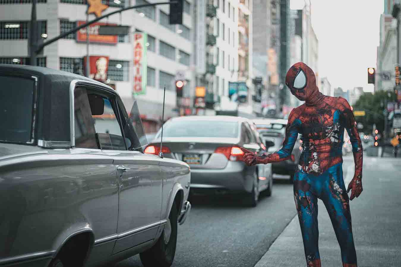 spiderman en la calle de Nueva York